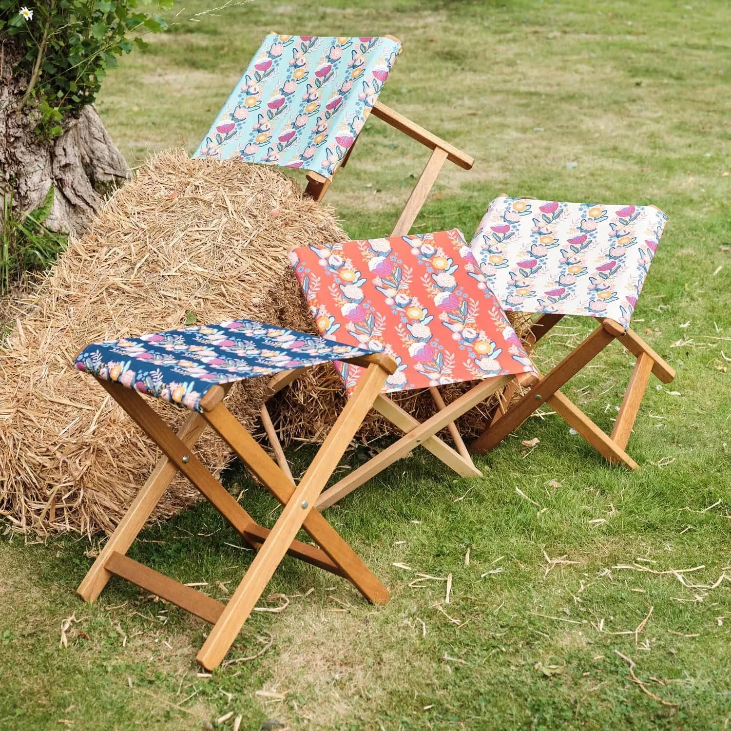 Apple Pie Poetry Mint - House Of Turnowsky Outdoor Cushion