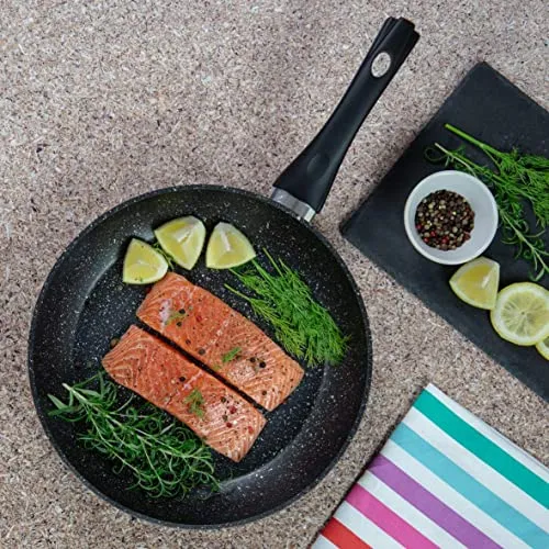 Blackmoor 67080 Classic 28cm Frying Pan/Non-Stick Coating/Cool Touch Handle/Suitable for Induction, Electric and Gas Hobs/Black Colour