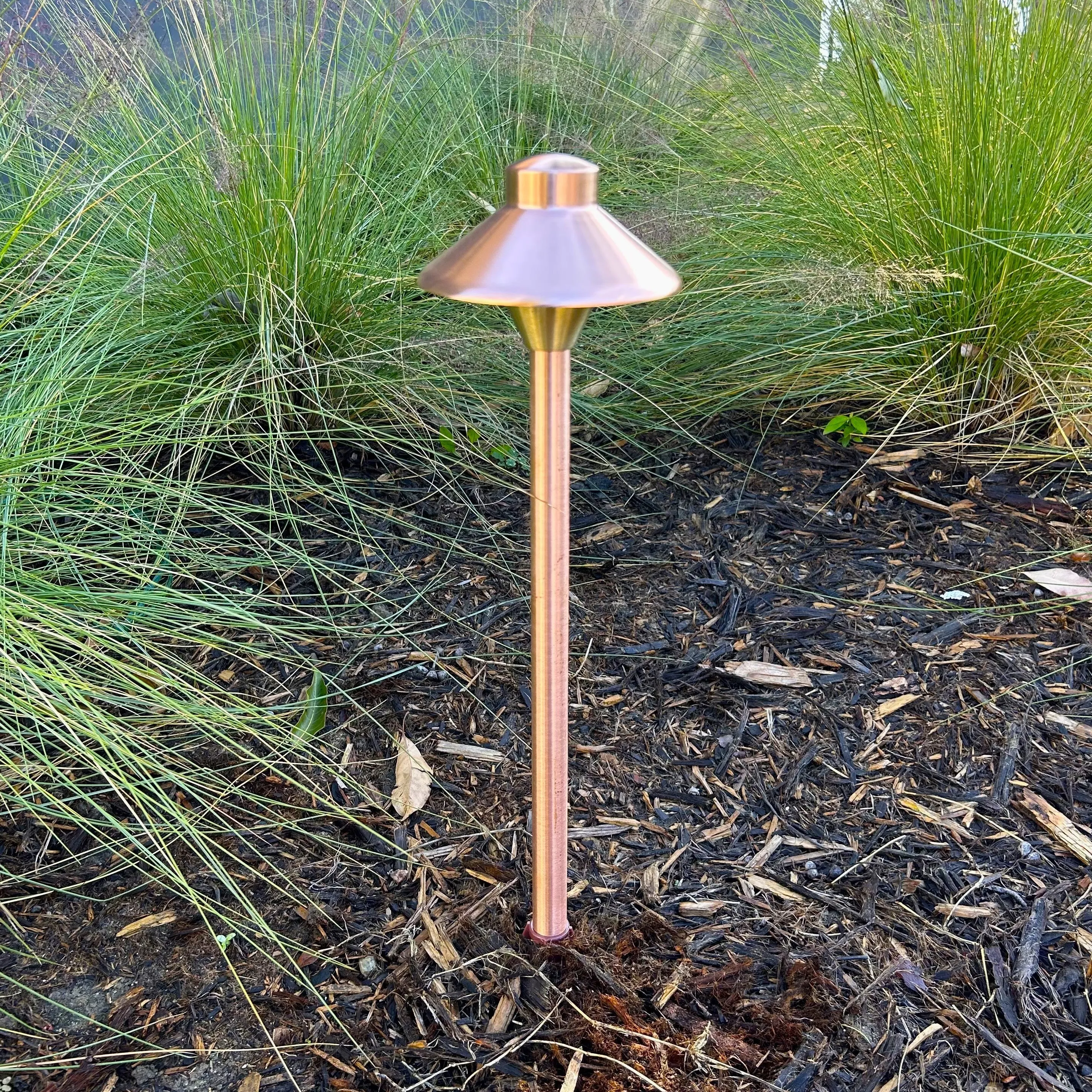 Cascade Natural Copper Pathway Light