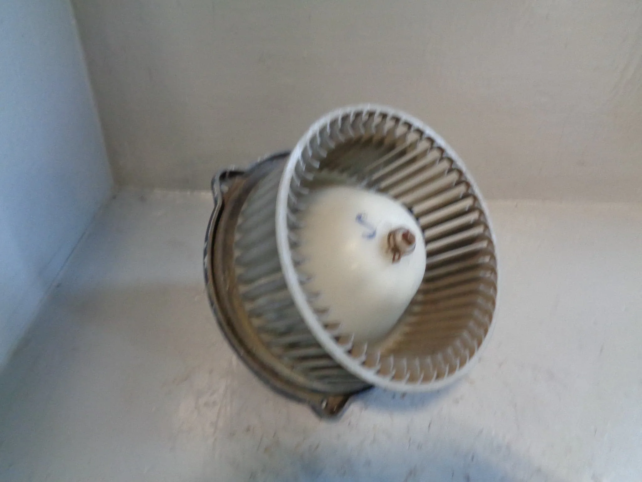 Discovery 2 Heater Blower Fan and Motor 0 130 111 195 Land Rover 1998 to 2004