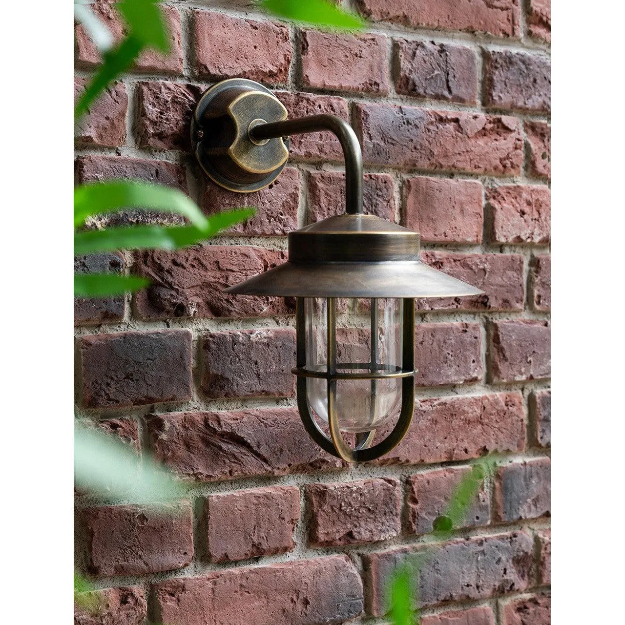 Hanwell Wall Light | Antique Brass