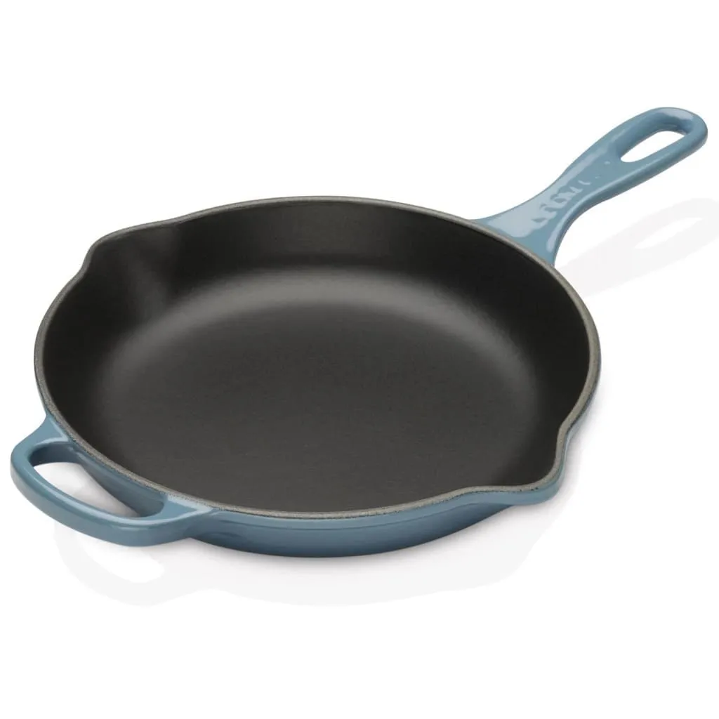 Le Creuset Signature Cast Iron Frying Pan with Metal Handle