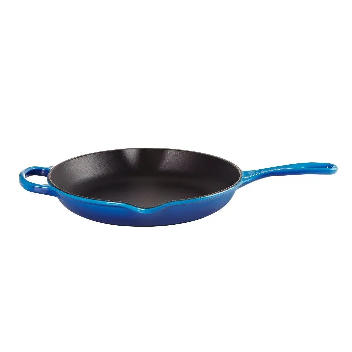 Le Creuset Signature Cast Iron Frying Pan with Metal Handle