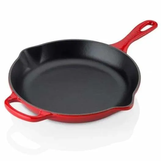 Le Creuset Signature Cast Iron Frying Pan with Metal Handle