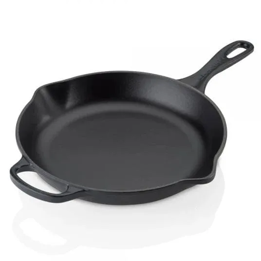 Le Creuset Signature Cast Iron Frying Pan with Metal Handle