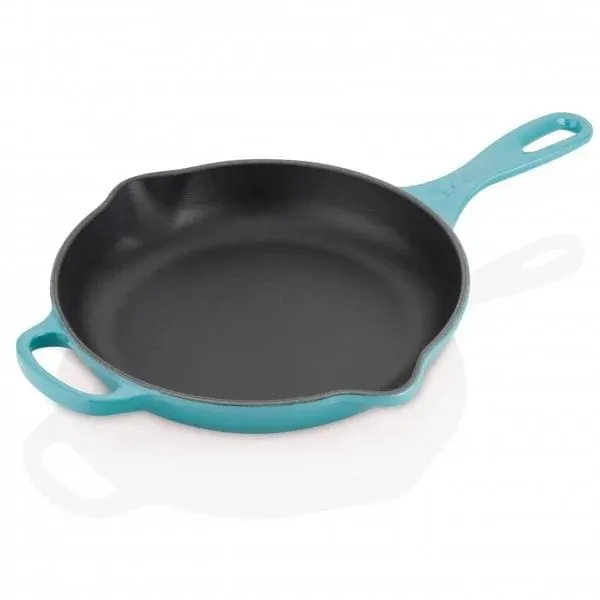 Le Creuset Signature Cast Iron Frying Pan with Metal Handle