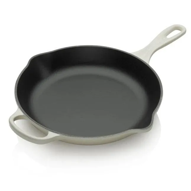 Le Creuset Signature Cast Iron Frying Pan with Metal Handle