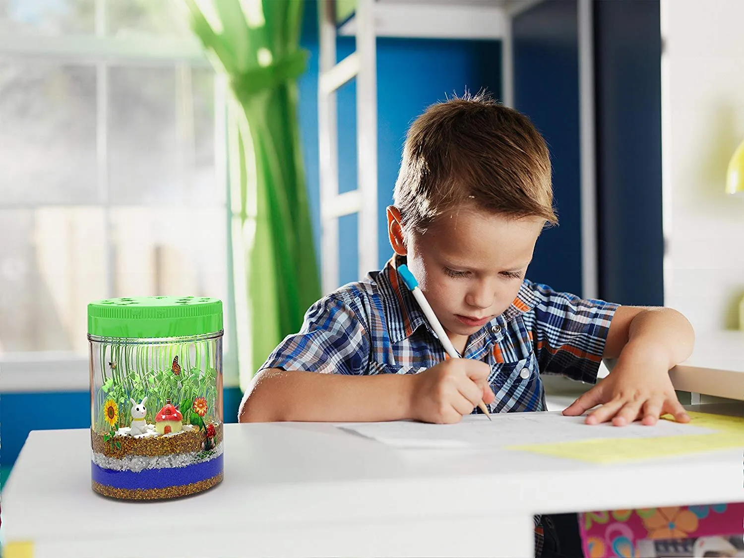 LIGHT-UP TERRARIUM KIT FOR KIDS by Surreal Brands