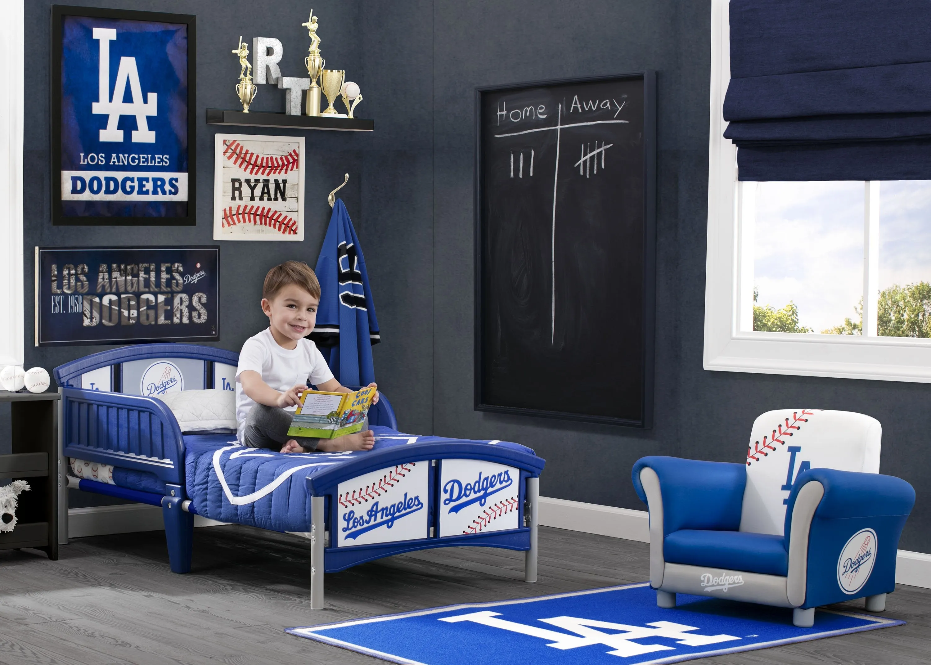 Los Angeles Dodgers Soft Area Rug with Non-Slip Backing (4' x 2'6)