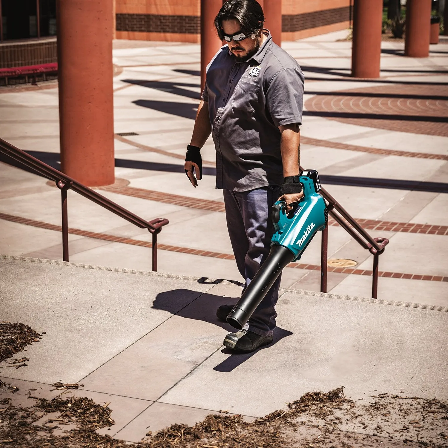 Makita (XBU03Z)  18V LXT® Brushless Blower (Tool Only)