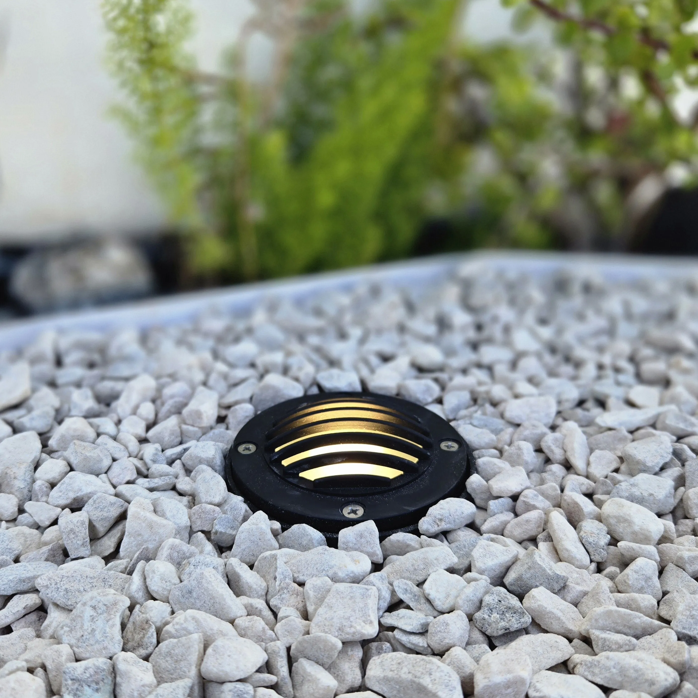 Noir La Terrace Black Cast Brass In-ground Well Light