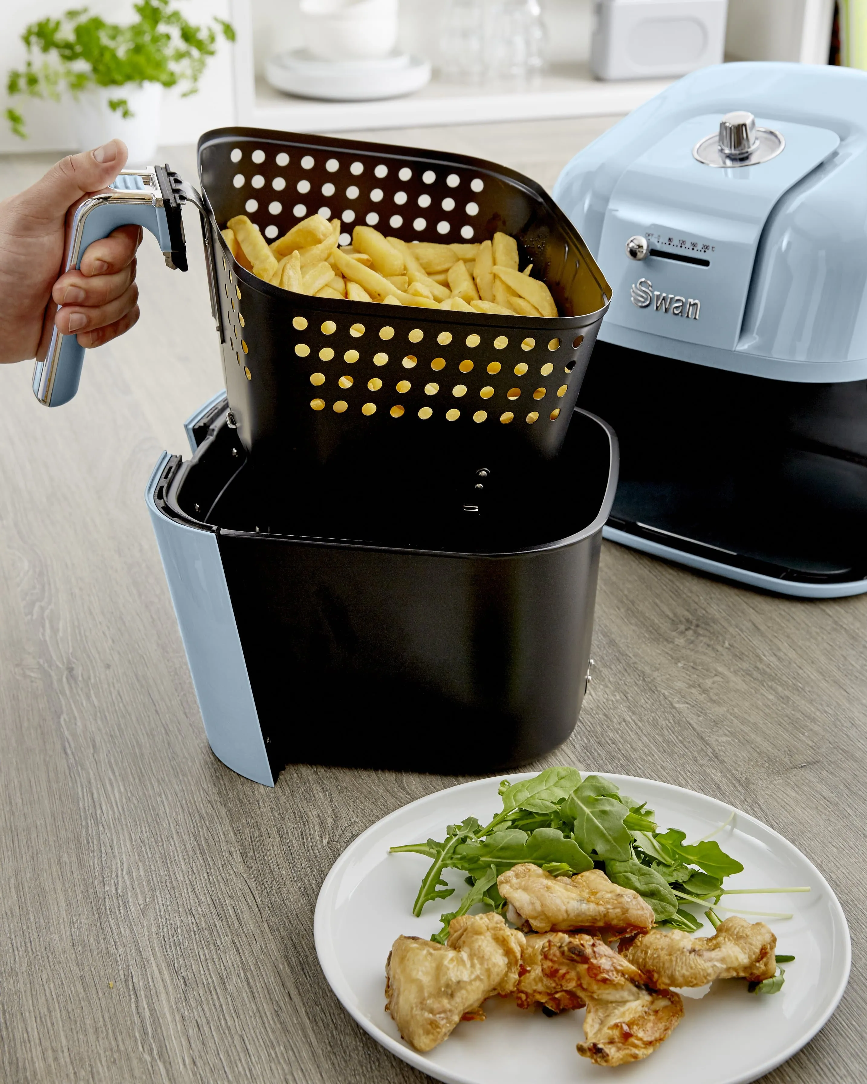 Swan Retro Manual Air Fryer