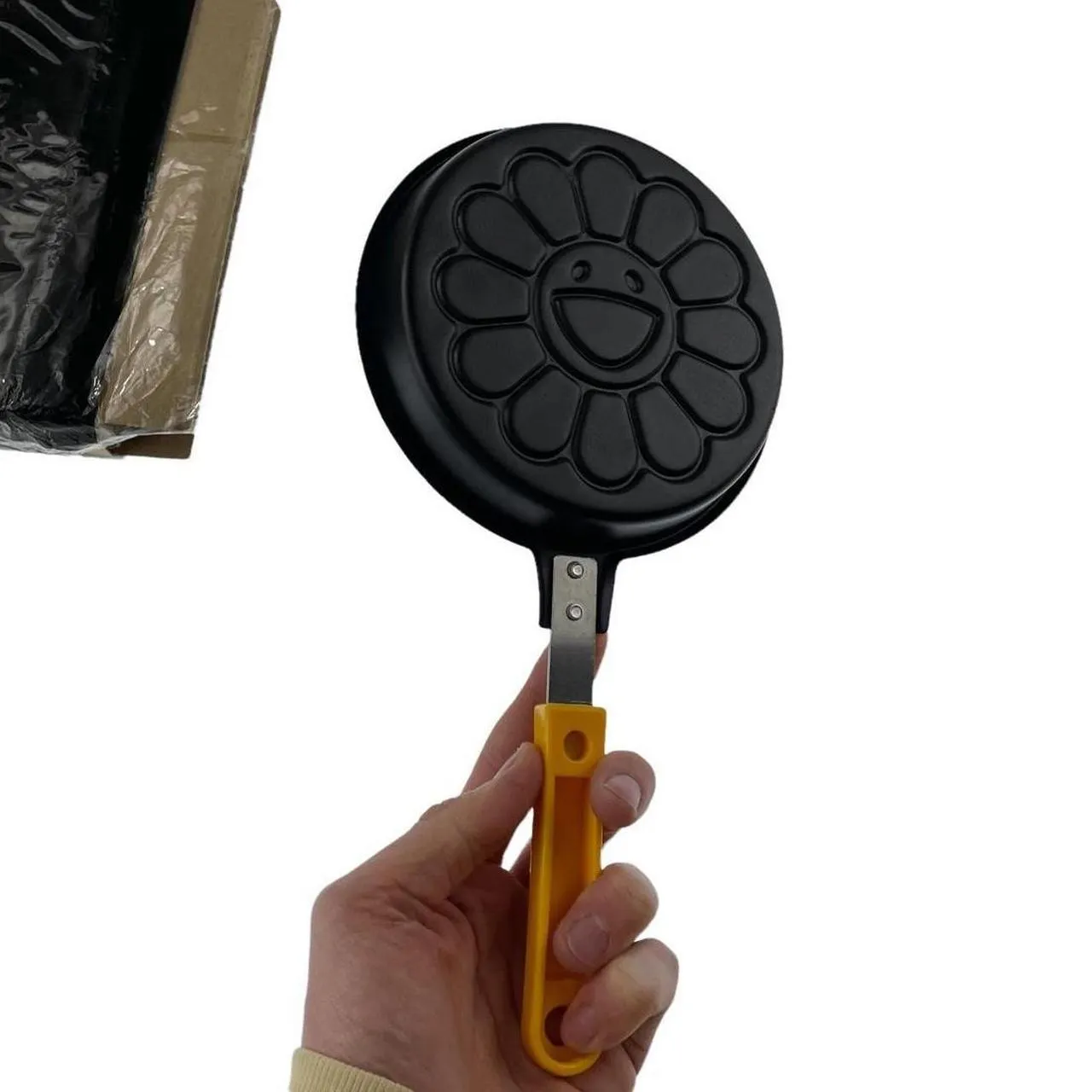 Takashi Murakami Flower Frying Pan